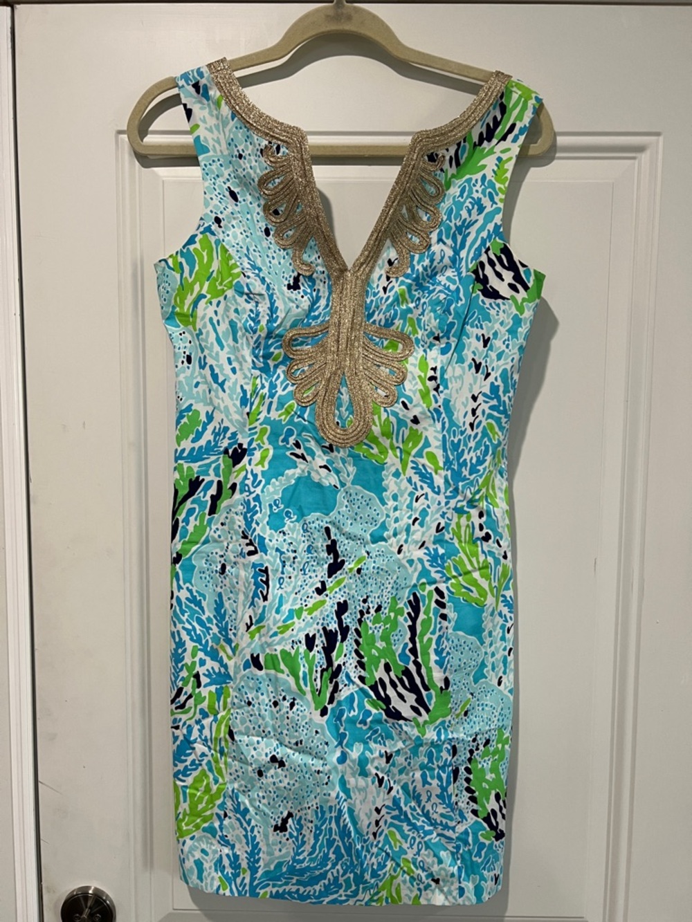 Tropical Print Sleeveless Shift Dress with Embellished V-Neck